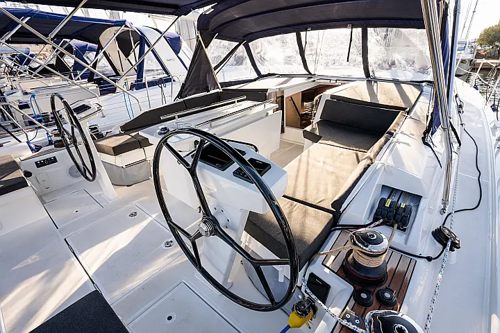 Oceanis 46.1 (bunk cab) - 
