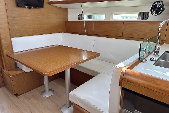 Sun Odyssey 419 - 