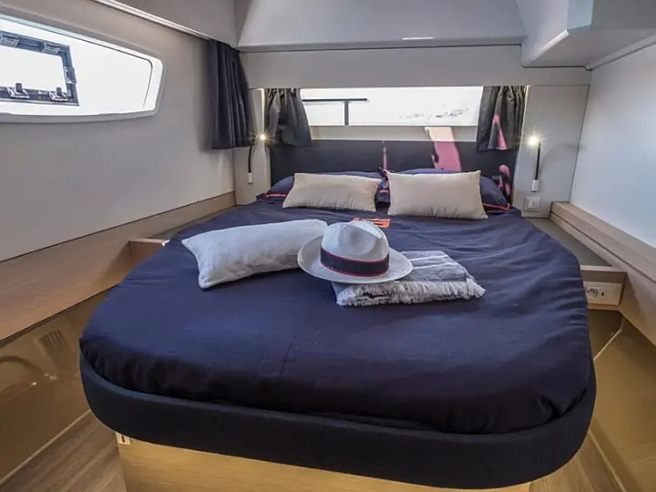 Fountaine Pajot ASTREA 42 - 