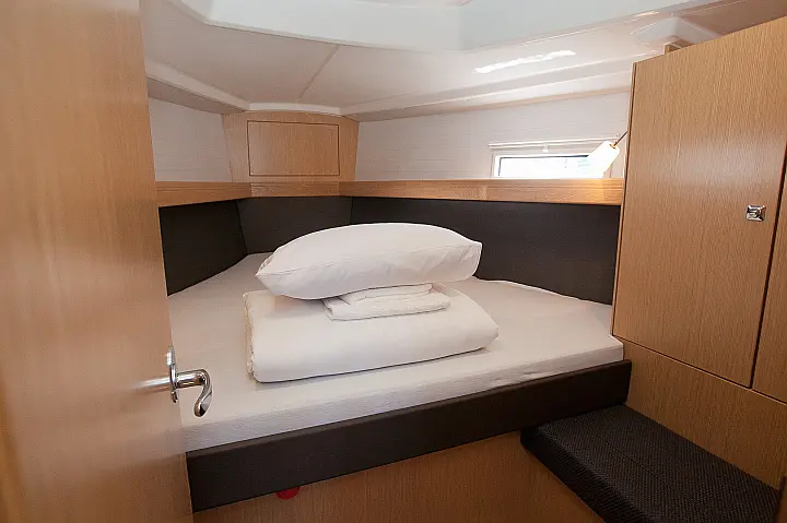 Bavaria Cruiser 37 - 