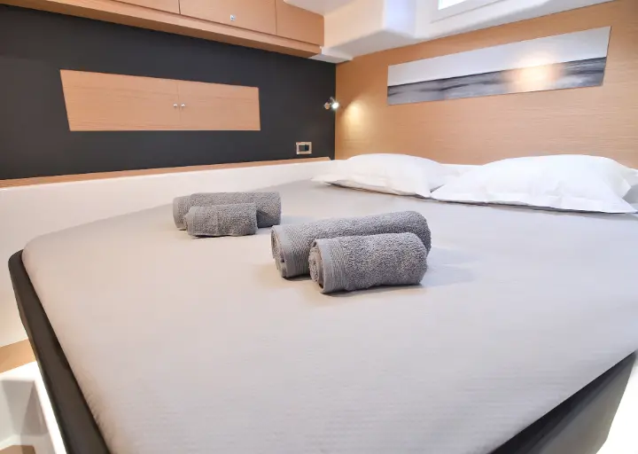 Dufour Catamaran 48 - 