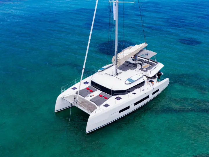 Dufour Catamaran 48 - External image
