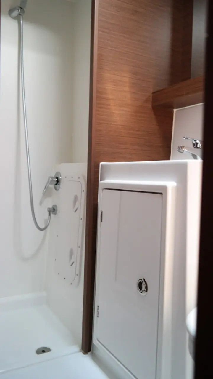 Lagoon 42 - 