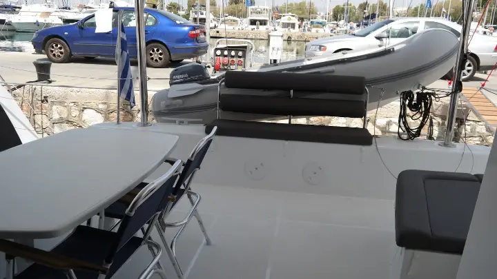 Lagoon 42 - 