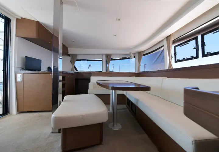 Lagoon 42 - 