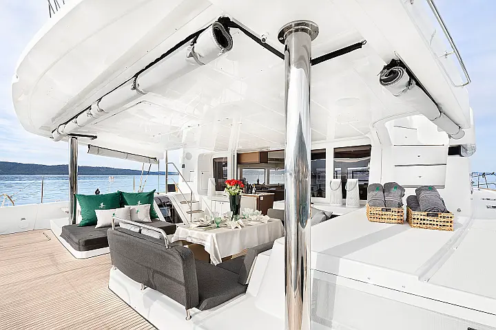 Lagoon 52 F owner version - 