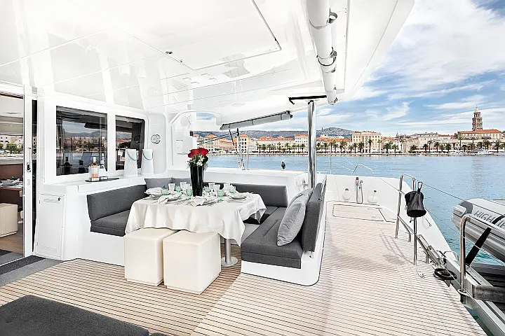 Lagoon 52 F owner version - 