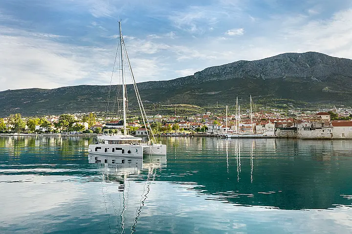 Lagoon 52 F owner version - 