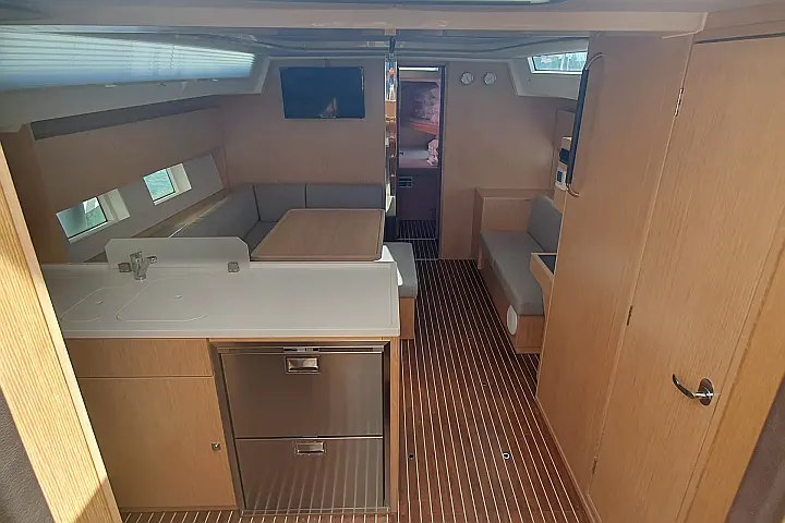 Bavaria C45 - 