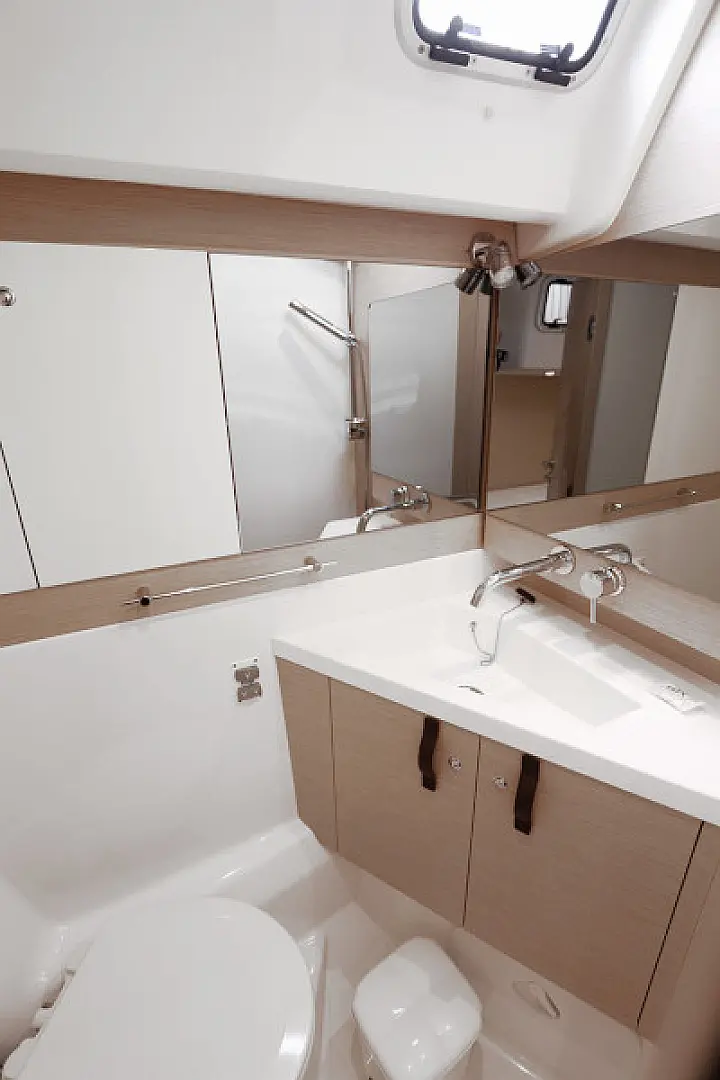 Jeanneau 58 - 