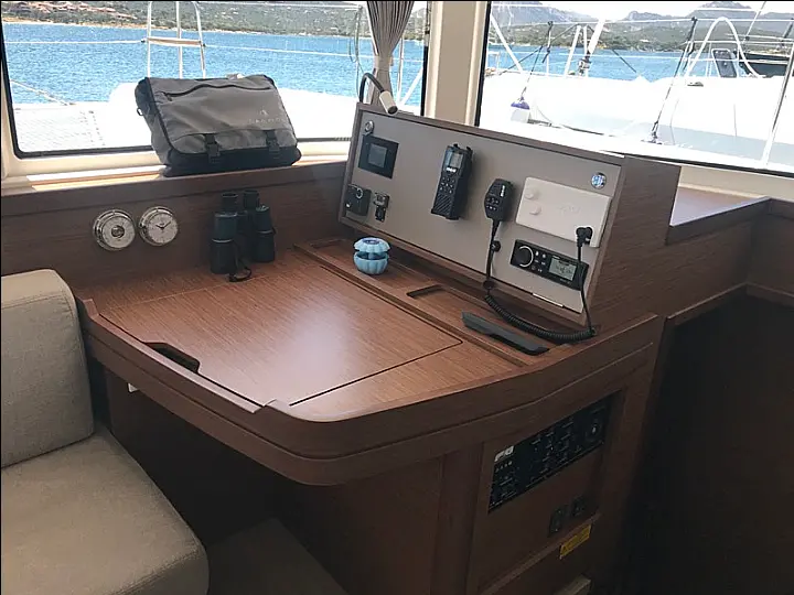 Lagoon 42 - 