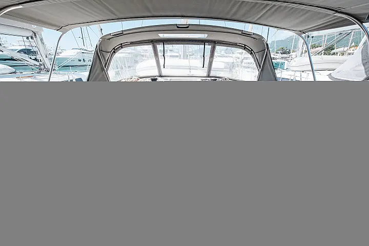 Dufour 470 owner layout - 