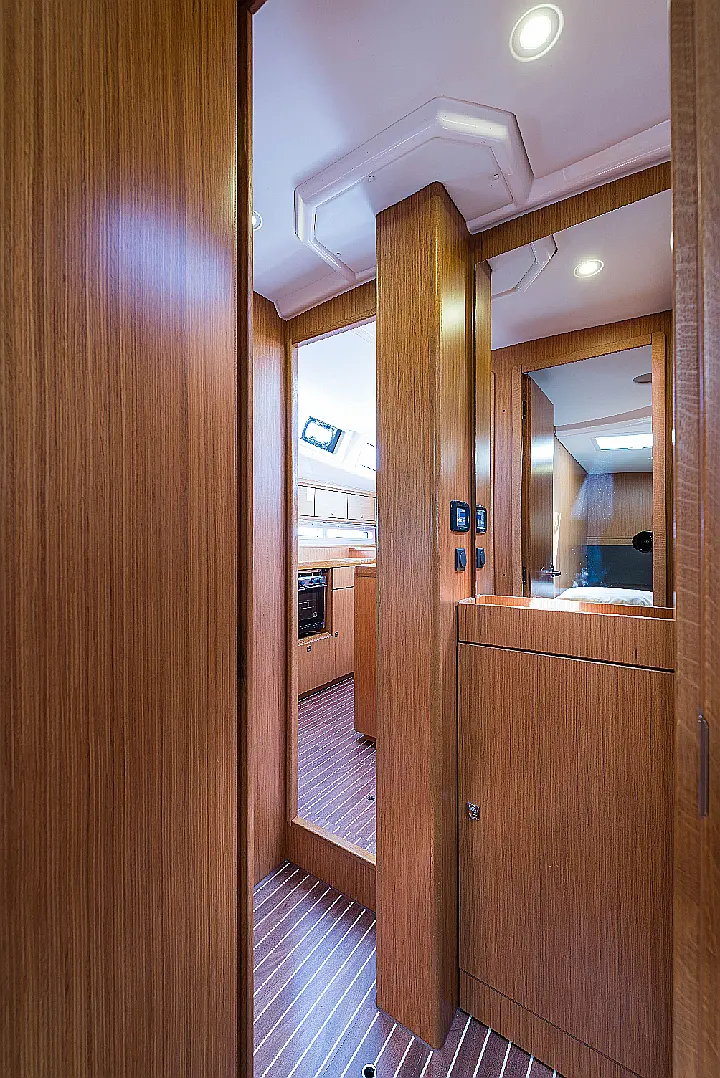 Bavaria Cruiser 56 - 