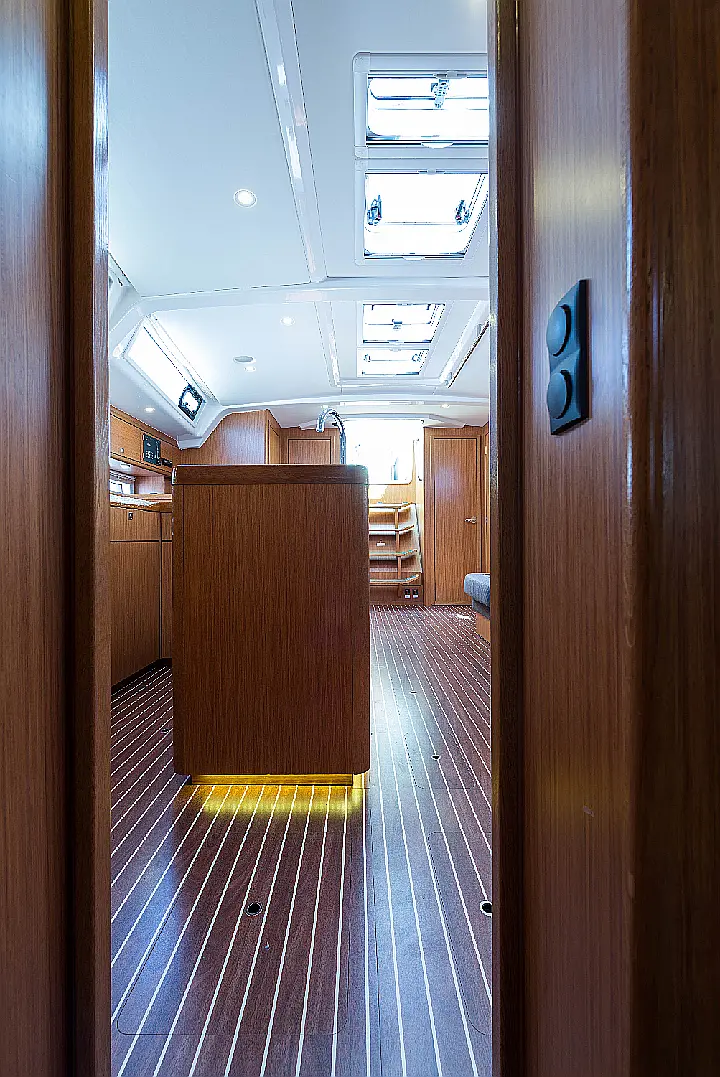 Bavaria Cruiser 56 - 