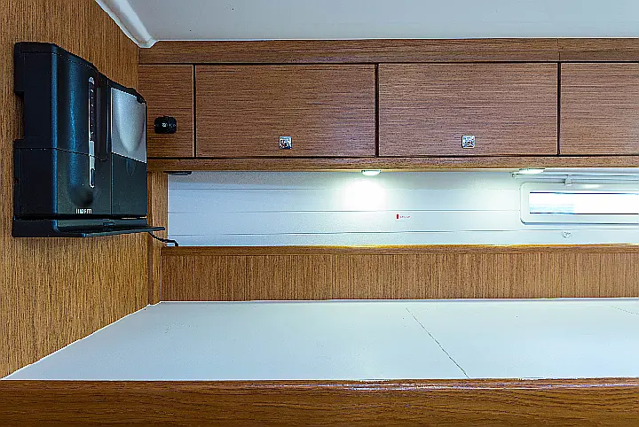 Bavaria Cruiser 56 - 