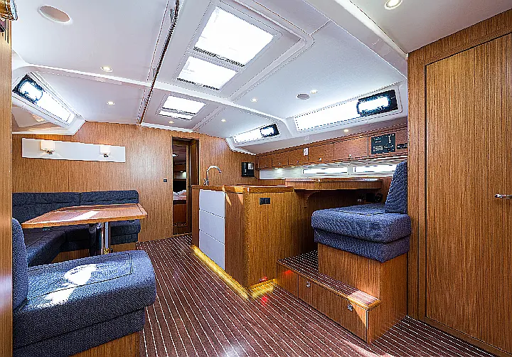 Bavaria Cruiser 56 - 