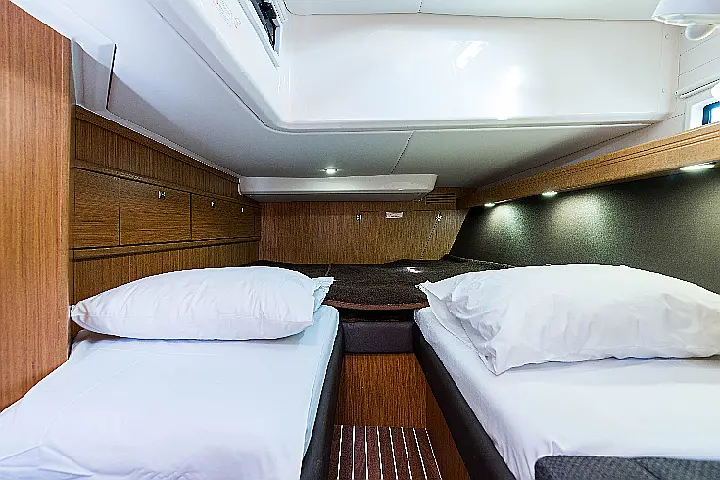 Bavaria Cruiser 56 - 