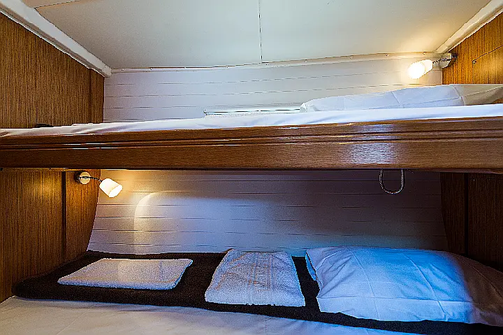 Bavaria Cruiser 56 - 
