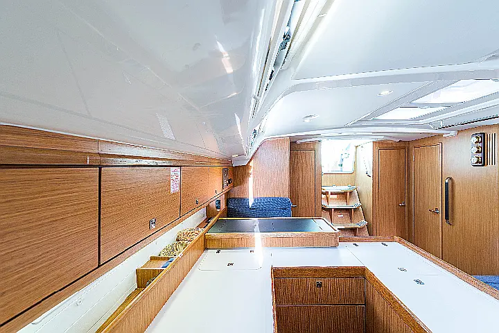 Bavaria Cruiser 56 - 