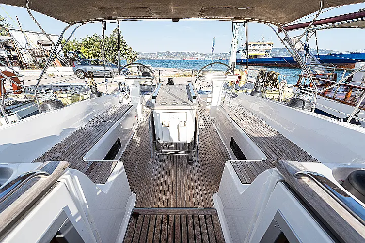 Bavaria Cruiser 56 - 
