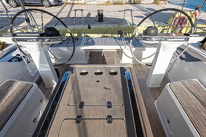 Bavaria Cruiser 56 - 