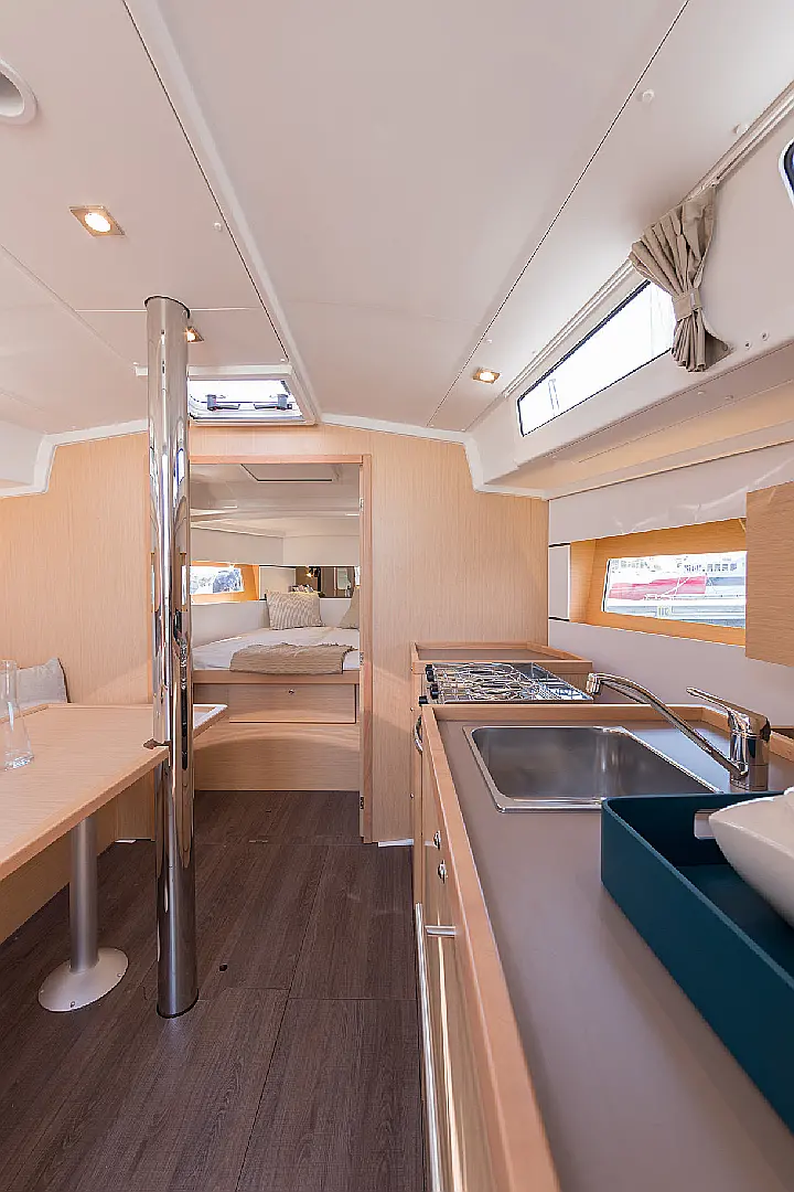 Oceanis 38.1 - 