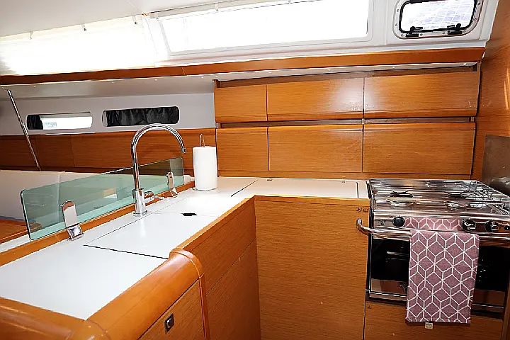 Sun Odyssey 449 - 