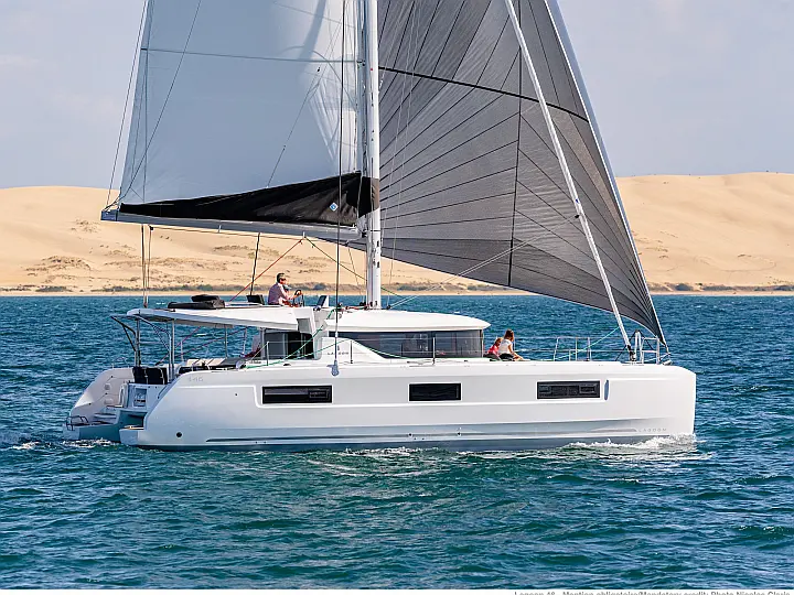 Lagoon 46  - External image