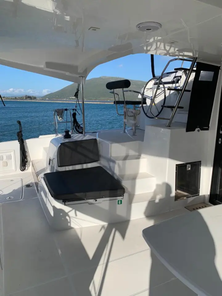 Lagoon 42 - 