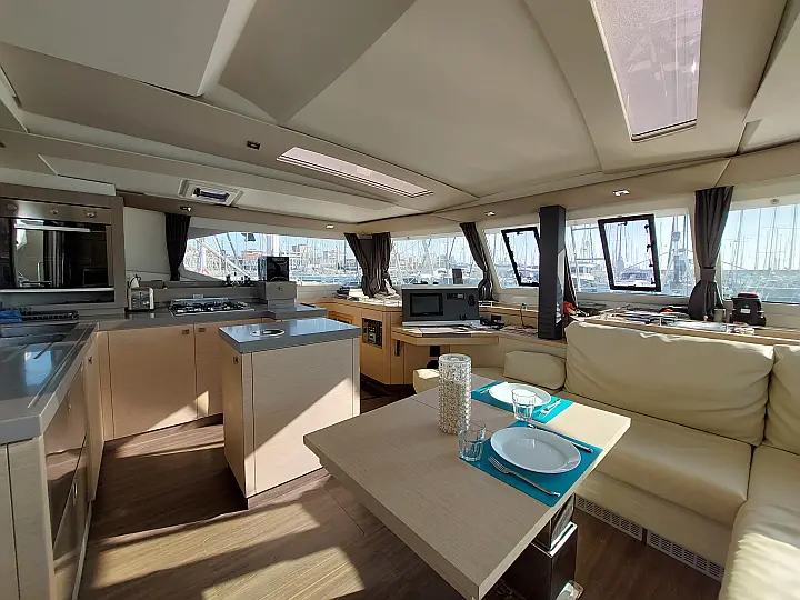 Saona 47 - 