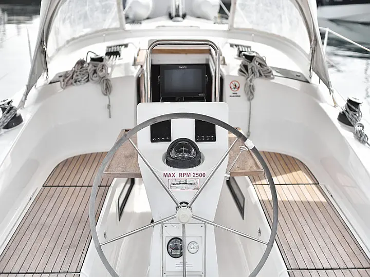 Bavaria 36 Cruiser - 