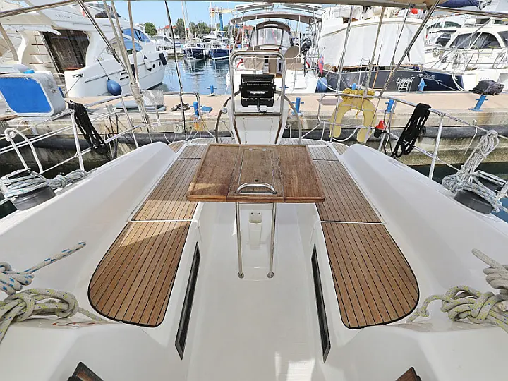 Bavaria 36 Cruiser - 