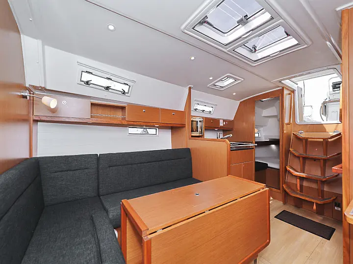 Bavaria 36 Cruiser - 