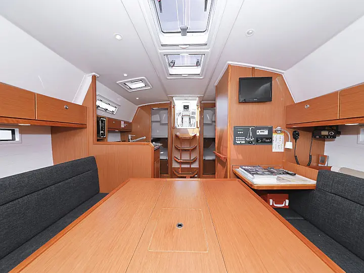 Bavaria 36 Cruiser - 