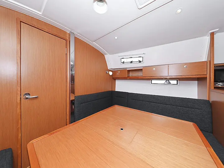 Bavaria 36 Cruiser - 