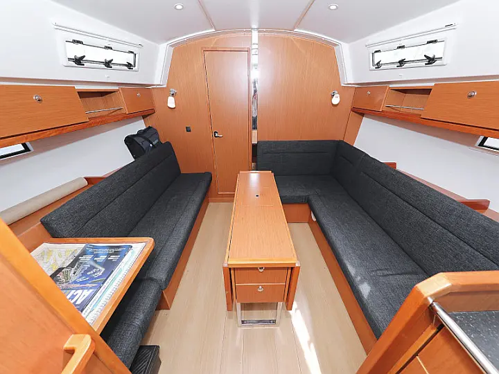 Bavaria 36 Cruiser - 