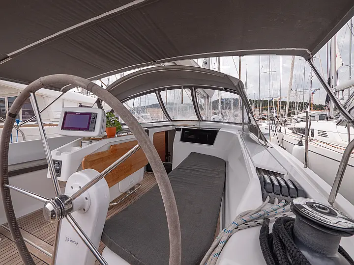 Hanse 418 - 