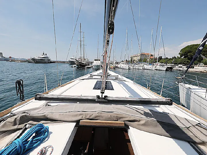 Dufour 560 - 