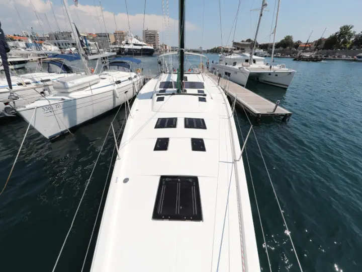 Dufour 560 - 