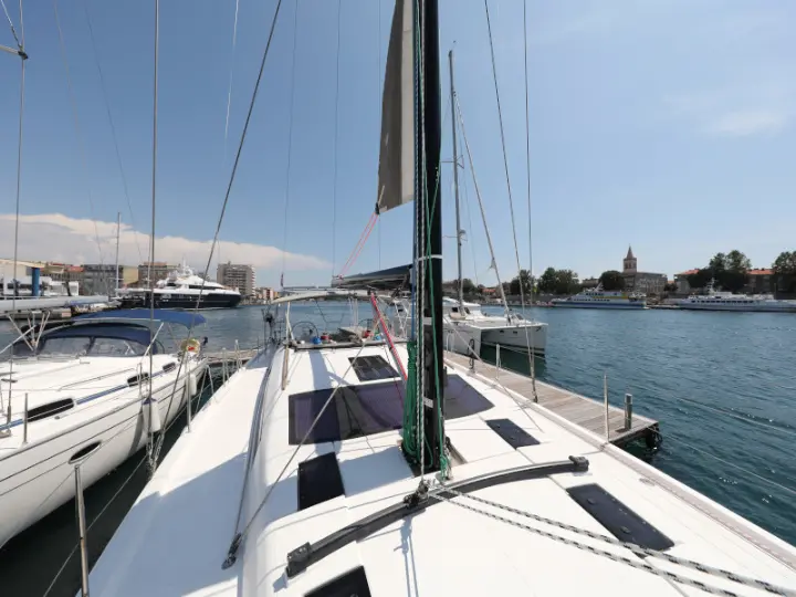 Dufour 560 - 