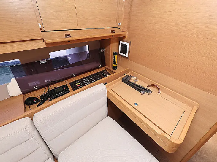 Dufour 560 - 