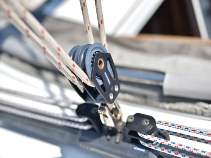 Dufour 560 - 