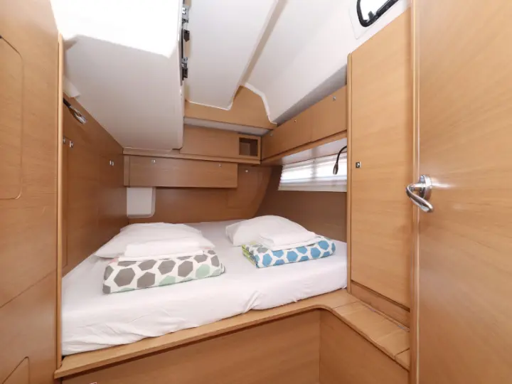 Dufour 560 - 