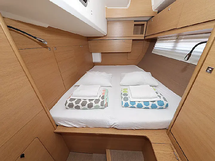 Dufour 560 - 