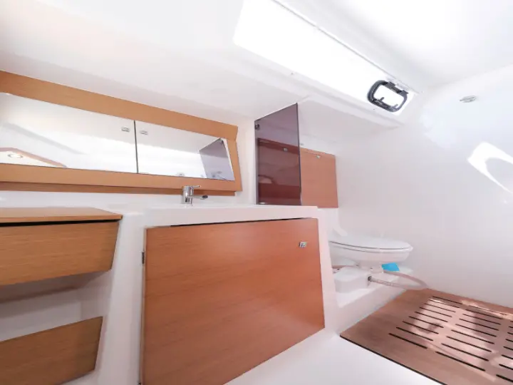 Dufour 560 - 