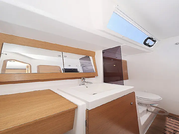 Dufour 560 - 
