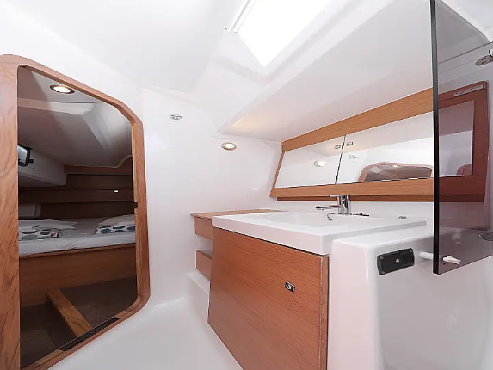 Dufour 560 - 