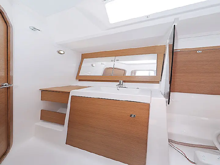 Dufour 560 - 