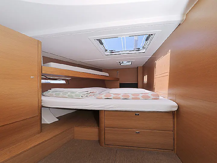 Dufour 560 - 