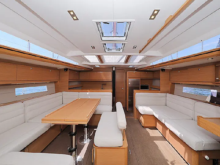Dufour 560 - 